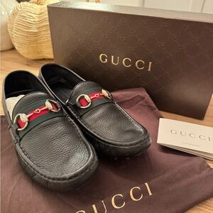 Women’s Gucci drivers/loafers